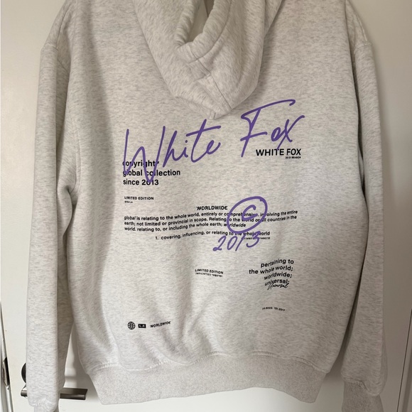 NWOT White Fox The New Way Hoodie S/M - Picture 6 of 7